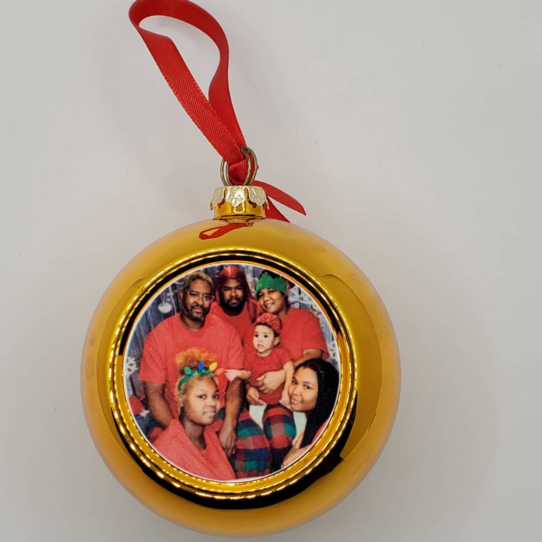 Round Christmas ornaments