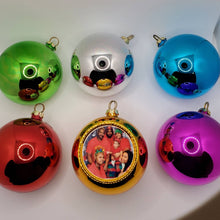 Load image into Gallery viewer, Round Christmas ornaments
